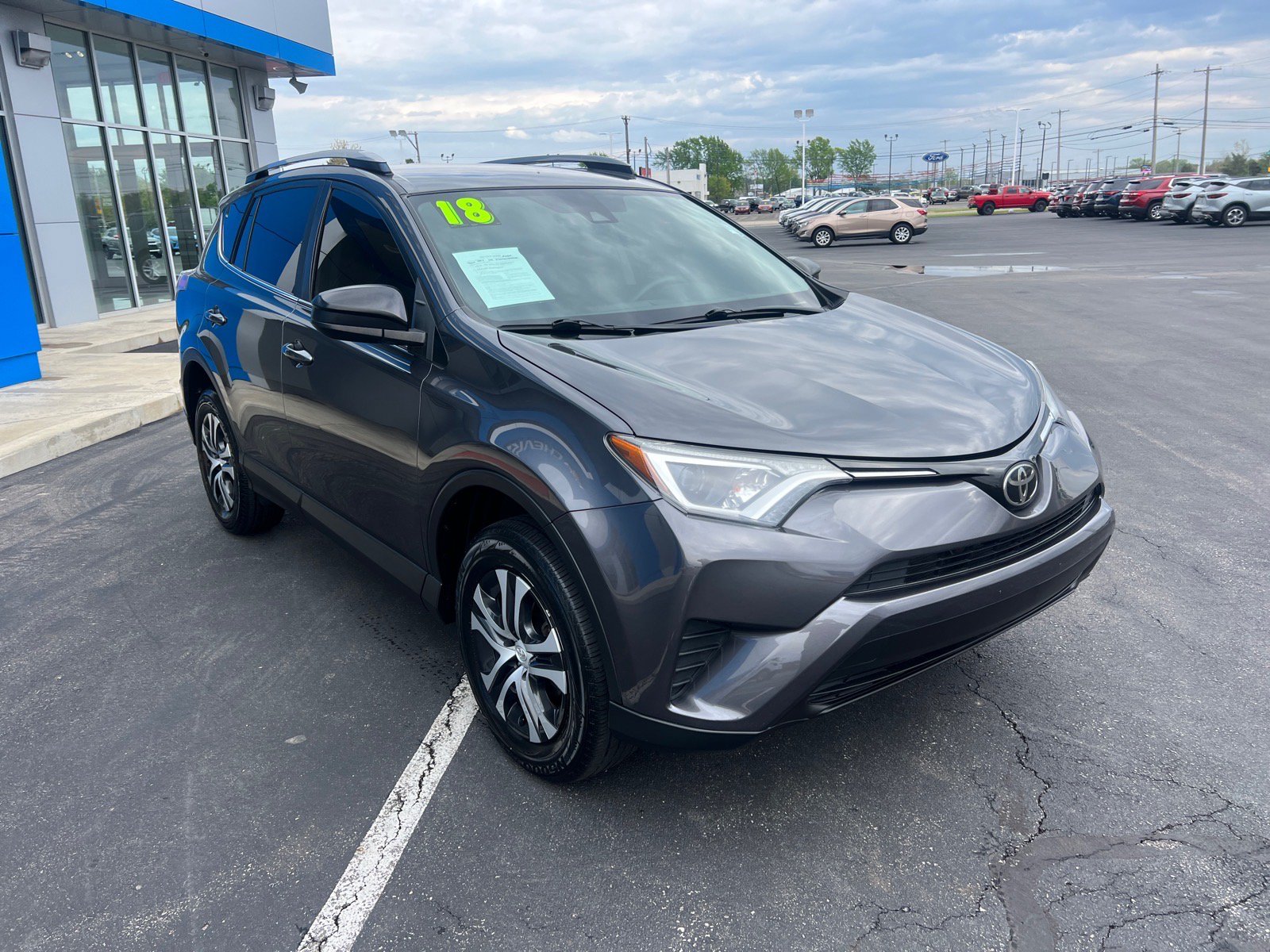 Used 2018 Toyota RAV4 LE w/ All Weather Liner Package FWD image 7