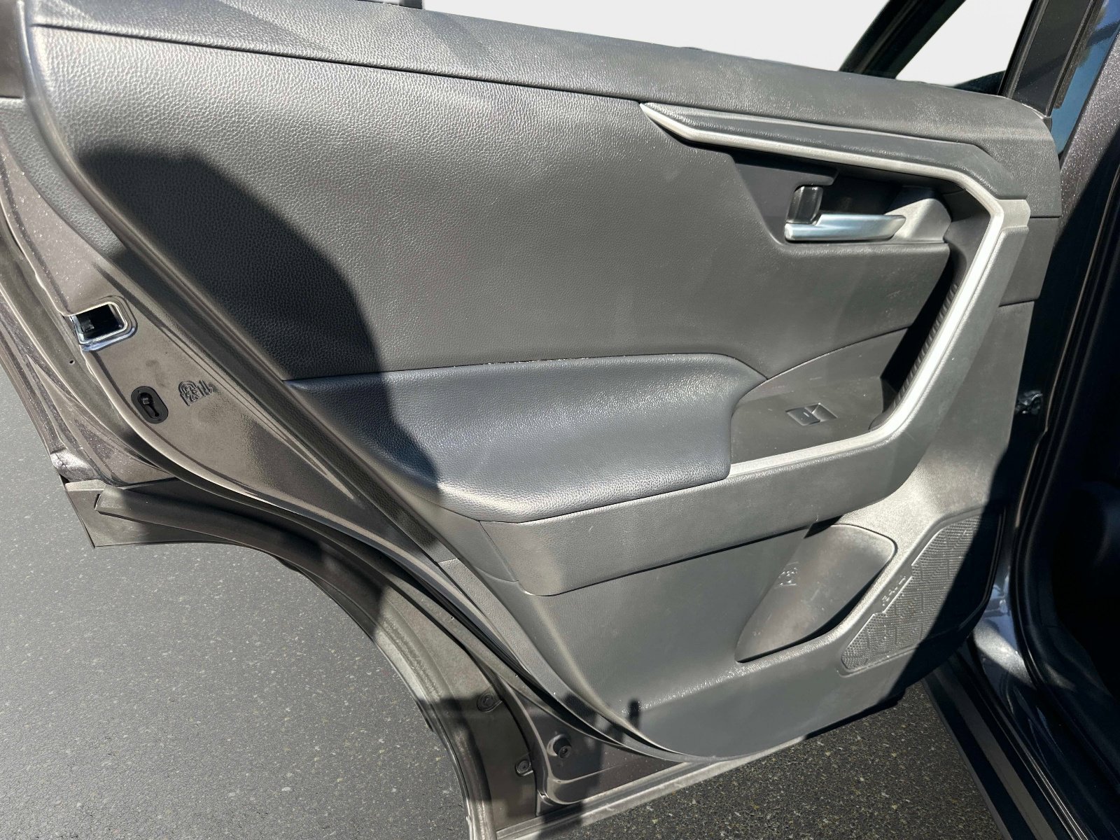 Used 2024 Toyota RAV4 XLE image 12