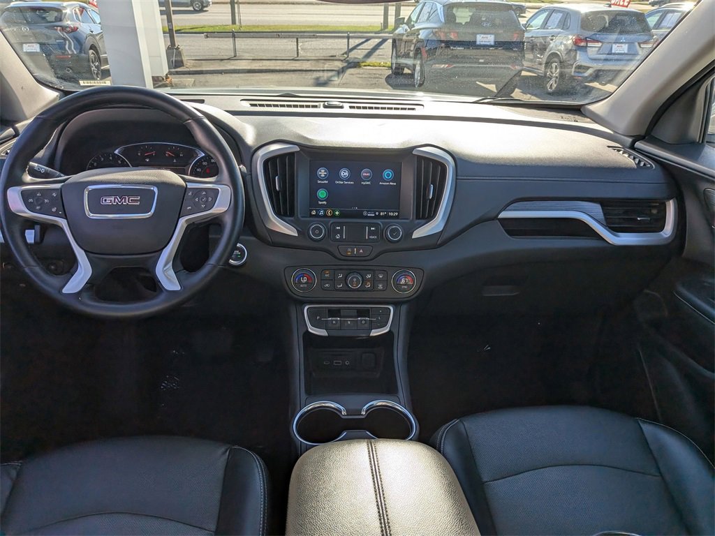 Used 2024 GMC Terrain SLT image 24