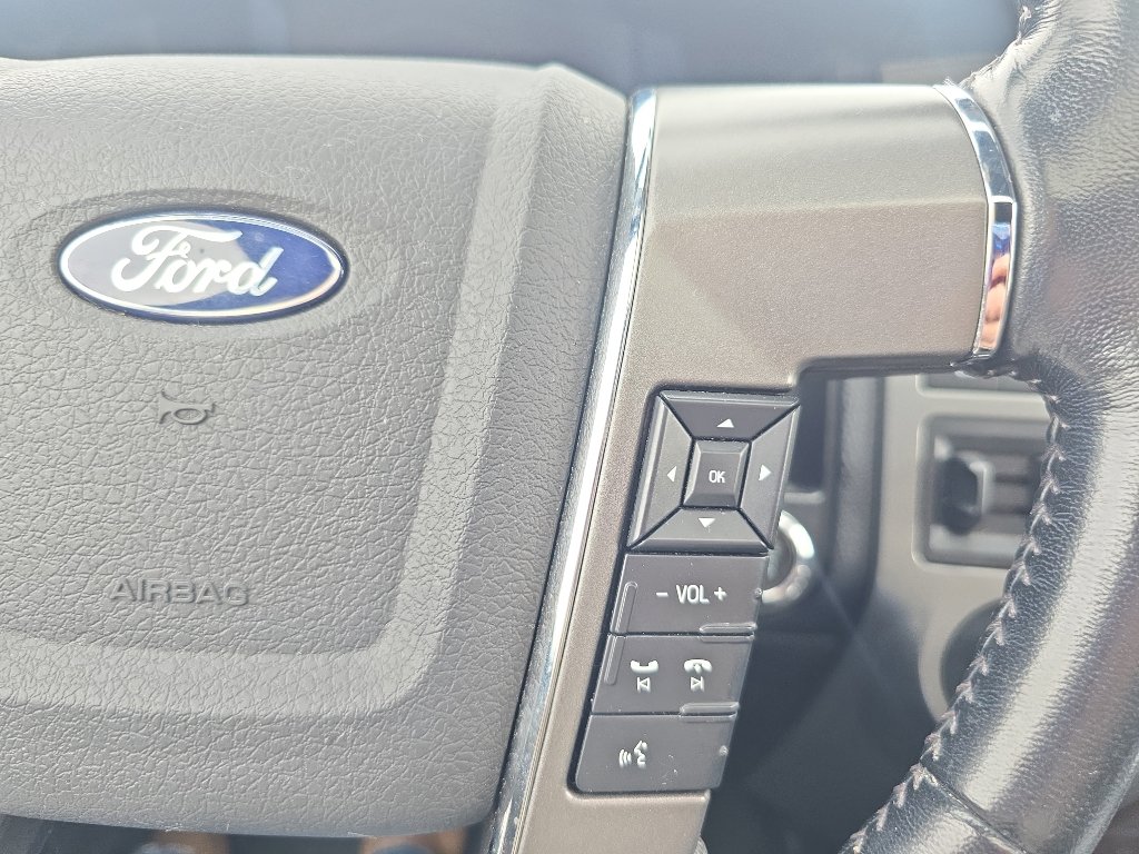 Used 2017 Ford Expedition EL Platinum image 26