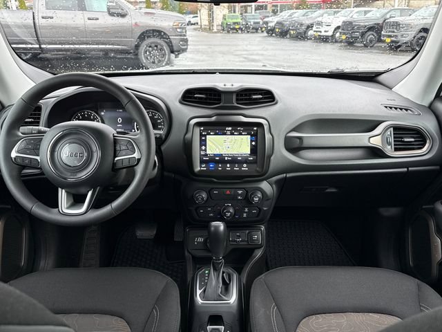 Used 2023 Jeep Renegade Latitude AWD/4WD image 14