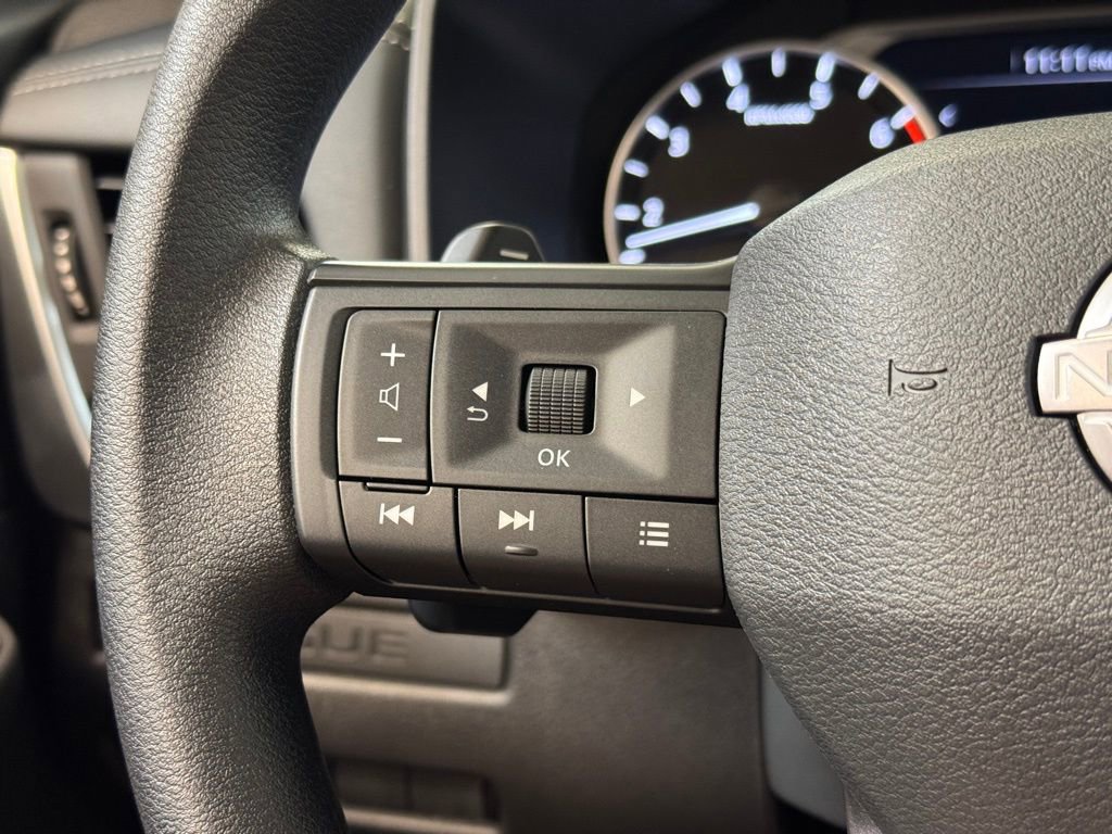 Certified 2025 Nissan Rogue S AWD/4WD image 29