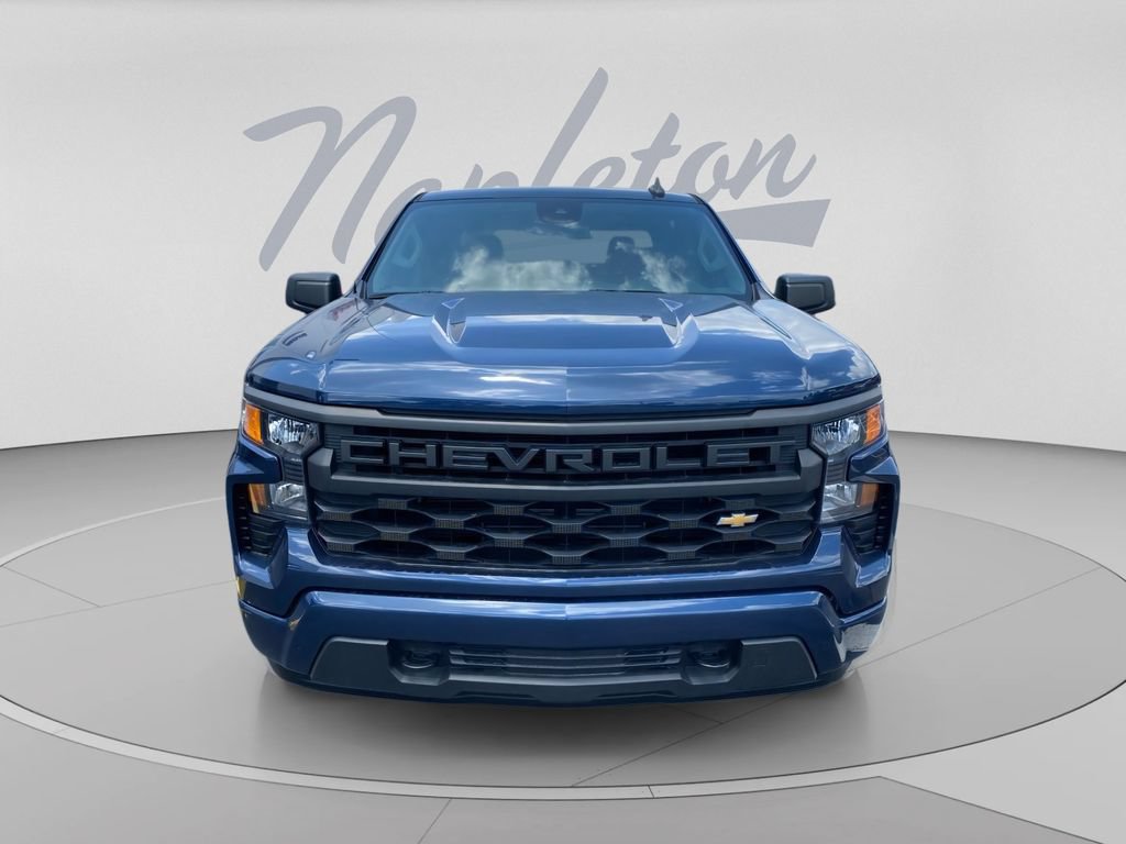 Used 2022 Chevrolet Silverado 1500 Custom RWD image 3