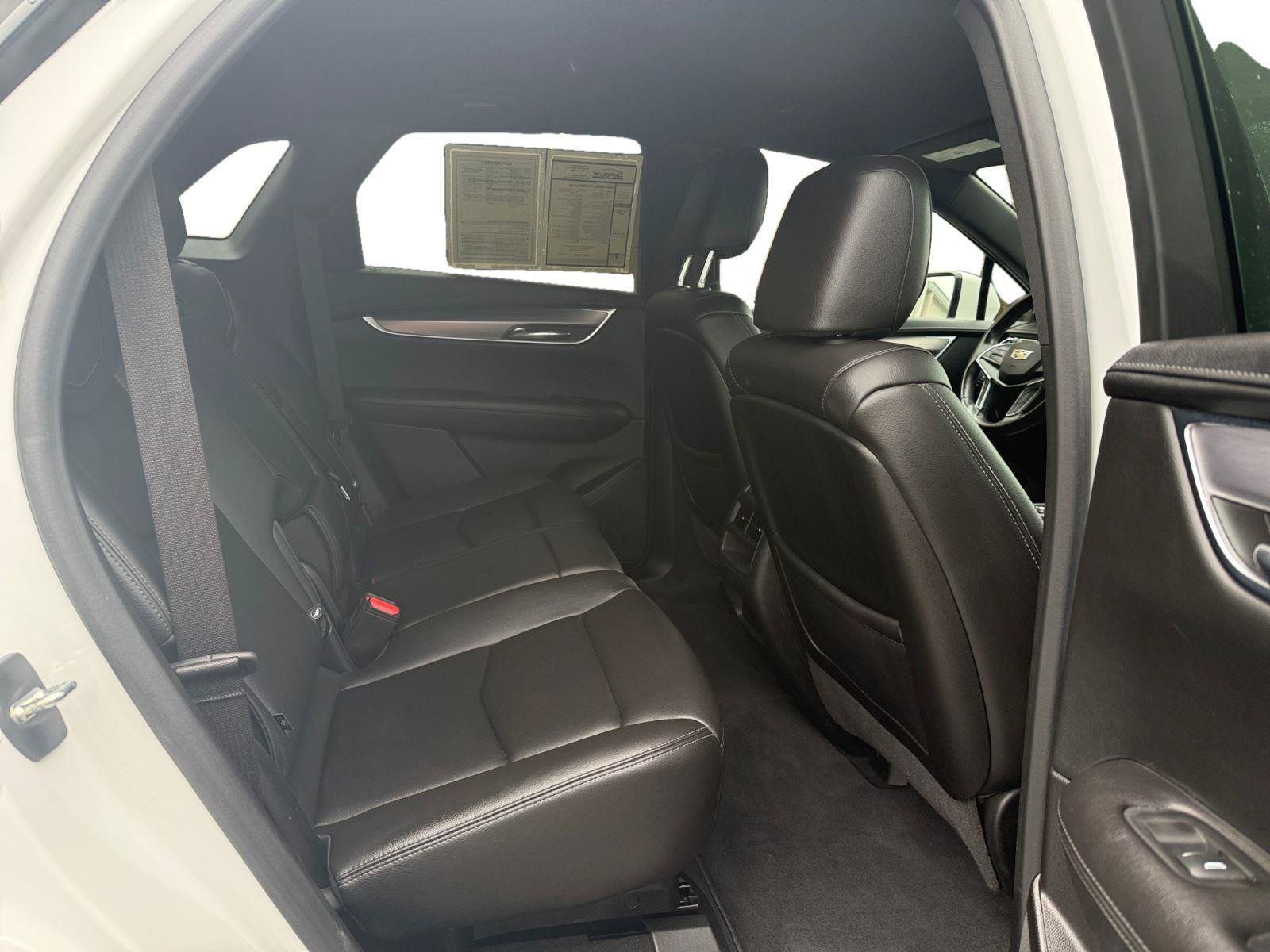 Used 2022 Cadillac XT5 Luxury w/ LPO, Floor Liner Package AWD/4WD image 24