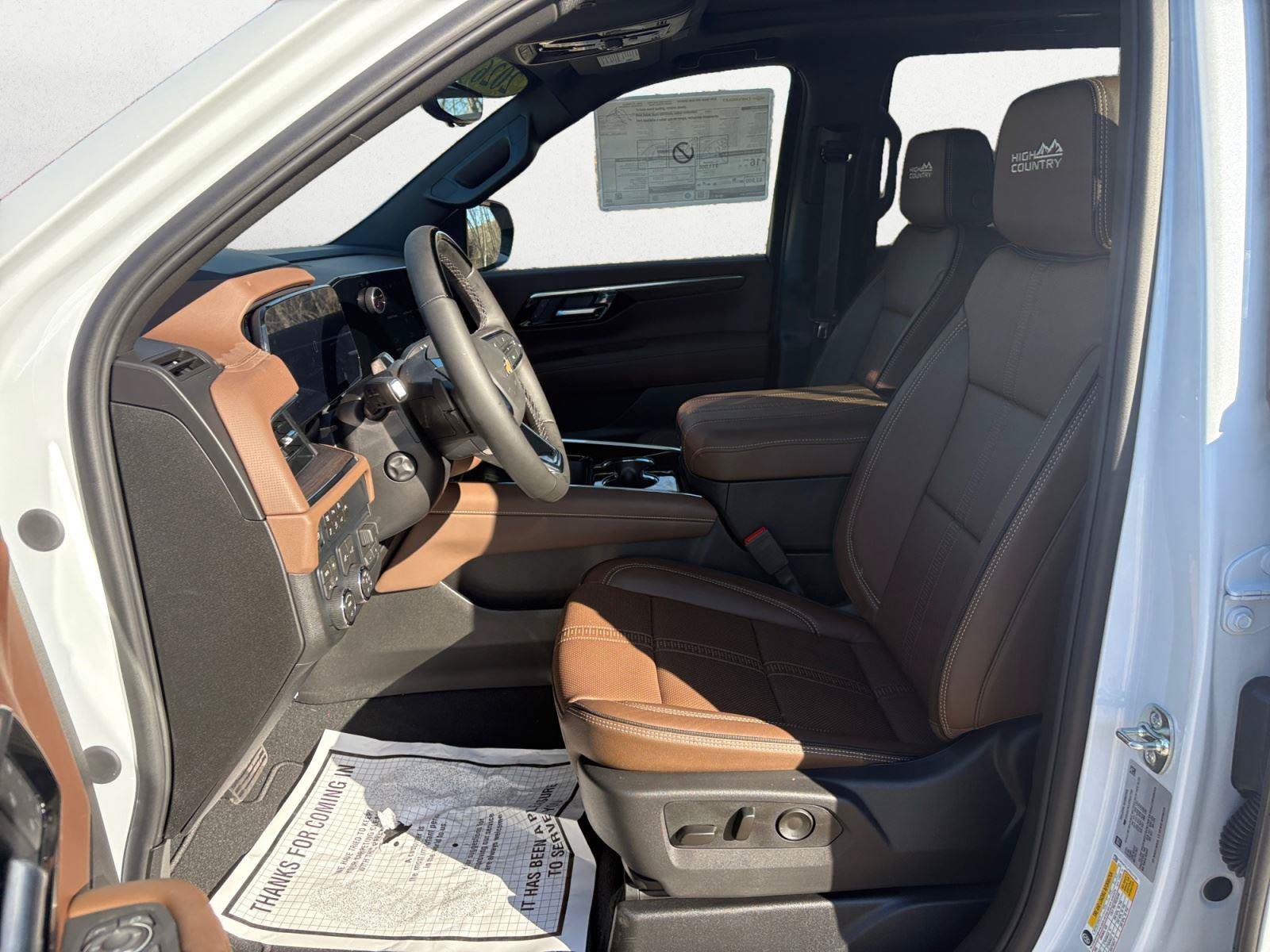 New 2026 Chevrolet Tahoe High Country AWD/4WD image 2