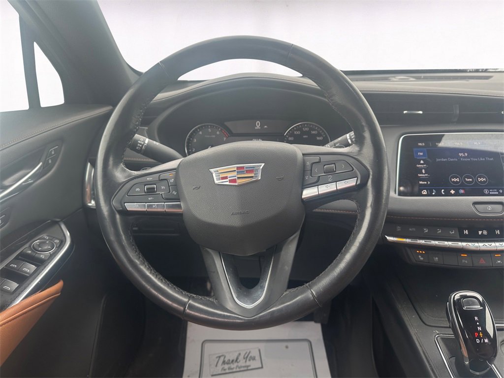 Used 2021 Cadillac XT4 Premium Luxury image 12