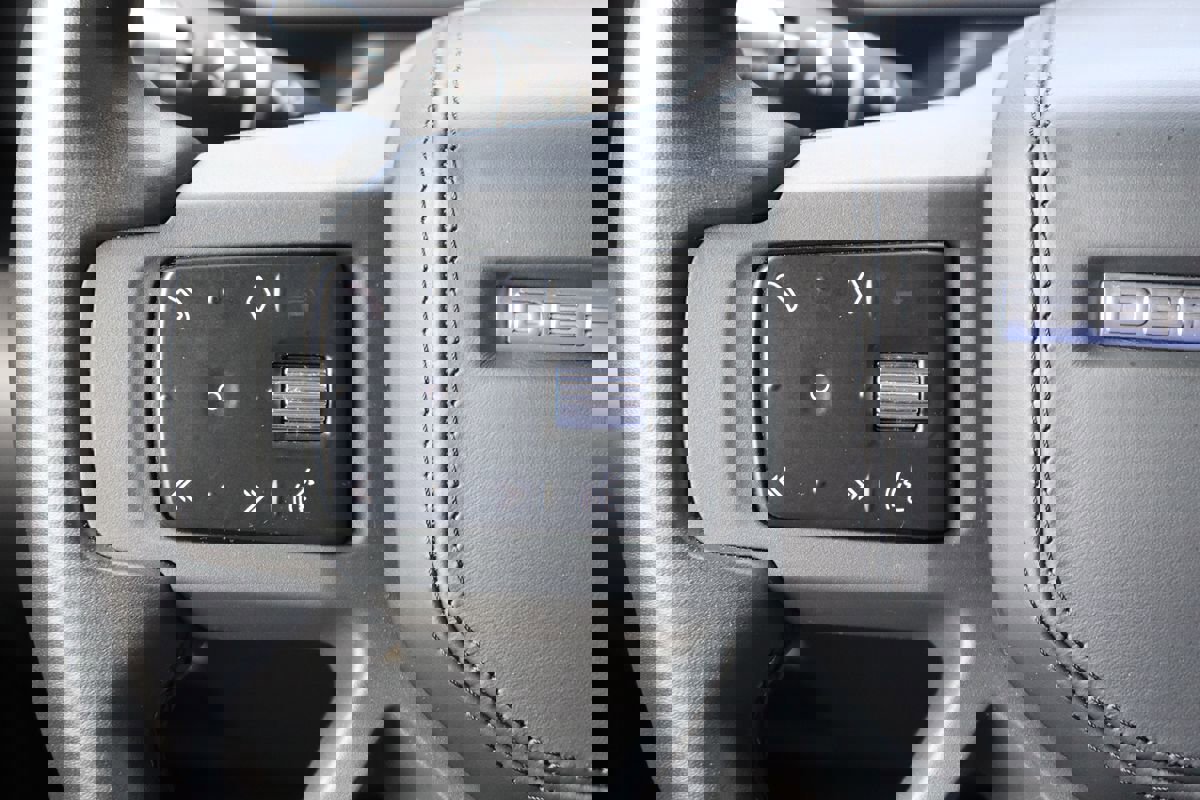 Used 2022 Land Rover Defender 110 X image 24