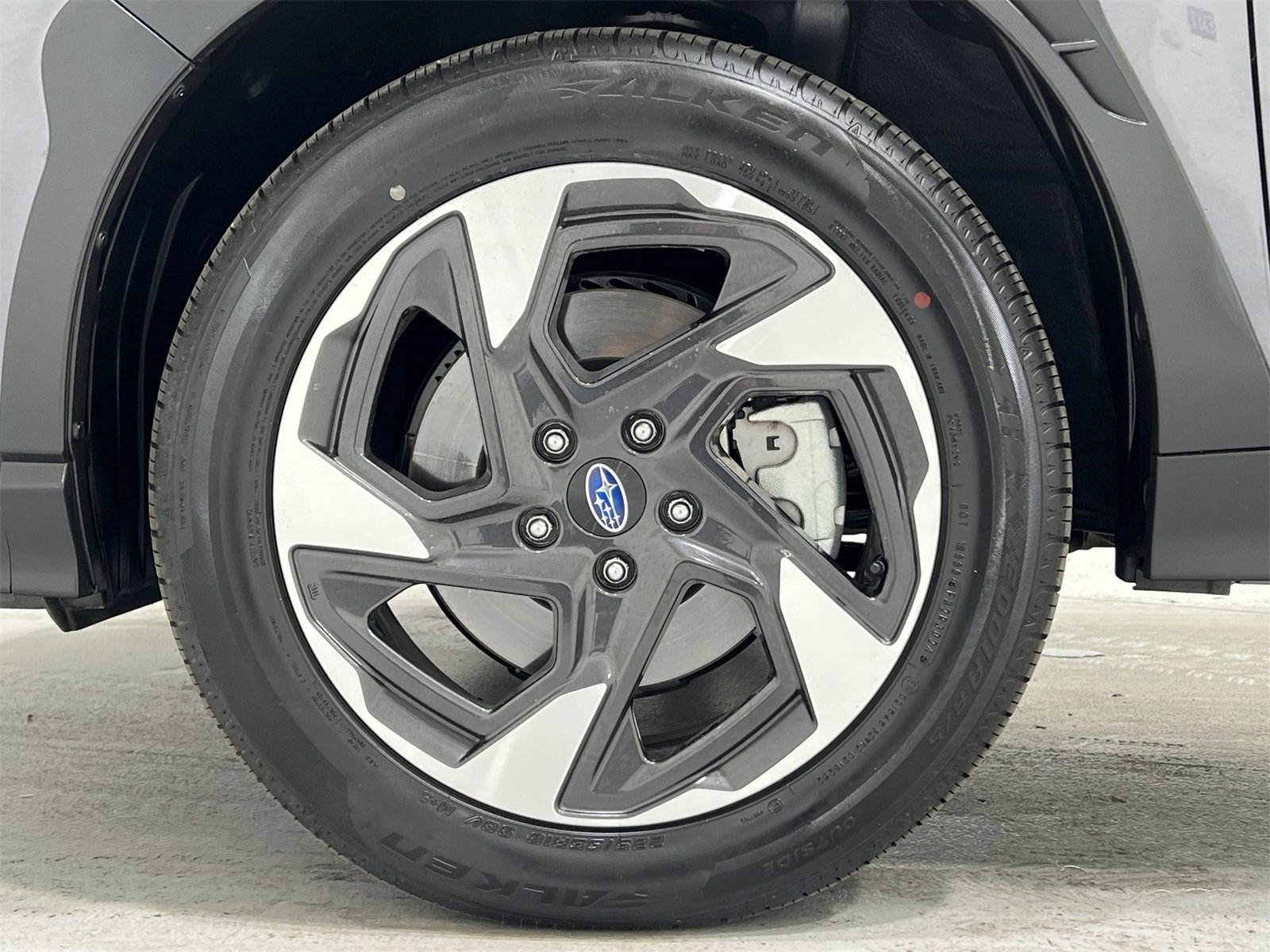 Certified 2025 Subaru Crosstrek 2.5i Limited w/ Crosstrek Mirror Package image 10