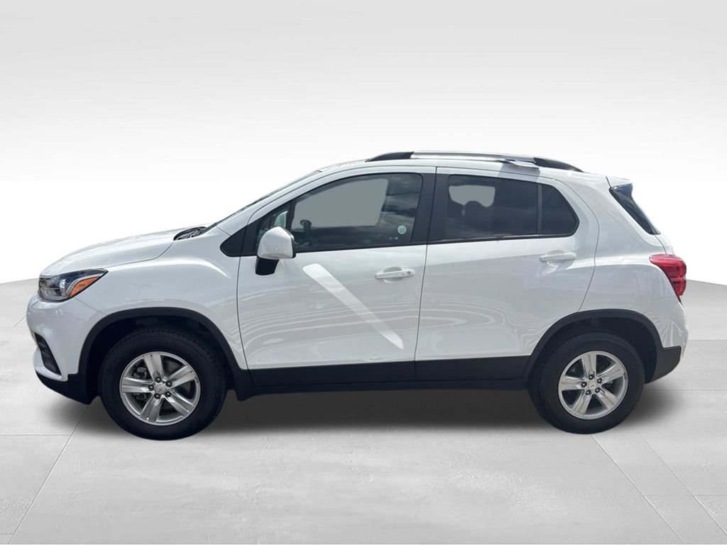 Used 2022 Chevrolet Trax LT w/ LT Convenience Package AWD/4WD image 6