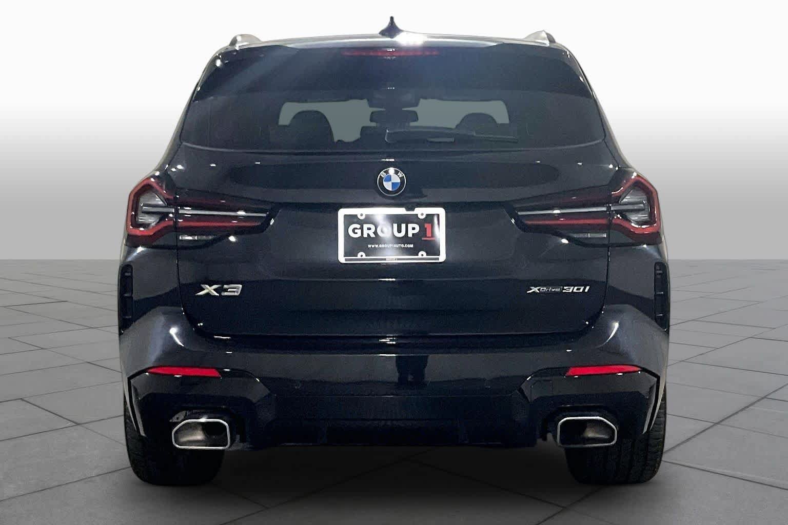 Used 2023 BMW X3 xDrive30i w/ M Sport Package AWD/4WD image 4