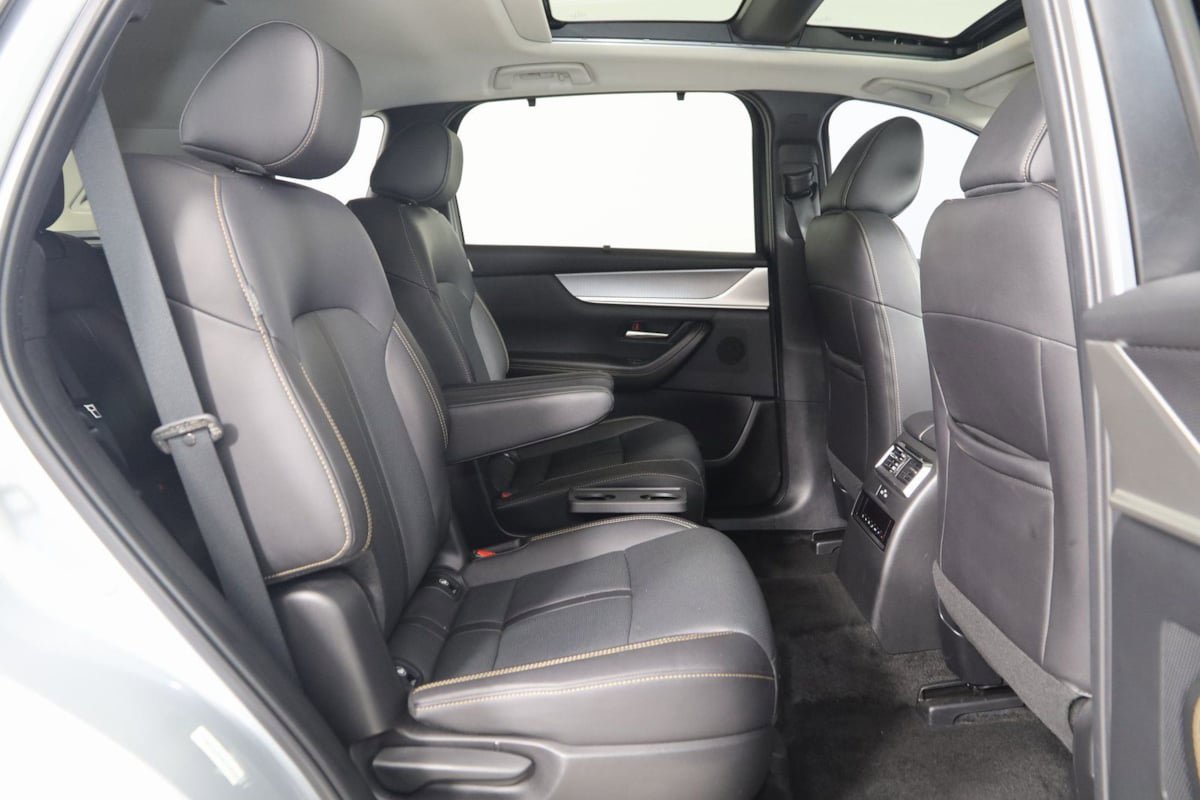 Used 2024 MAZDA CX-90 Plug-In Hybrid w/ Premium Pkg image 15
