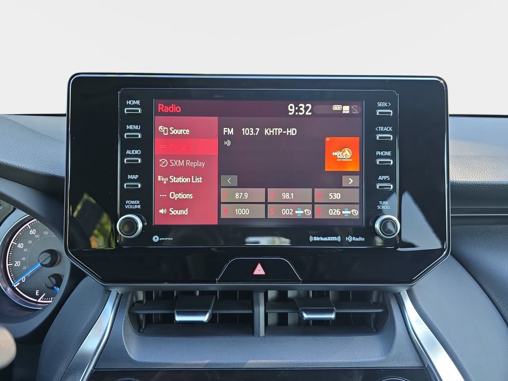 Used 2021 Toyota Venza LE w/ Carpet Mat Package (TMS) AWD/4WD image 24