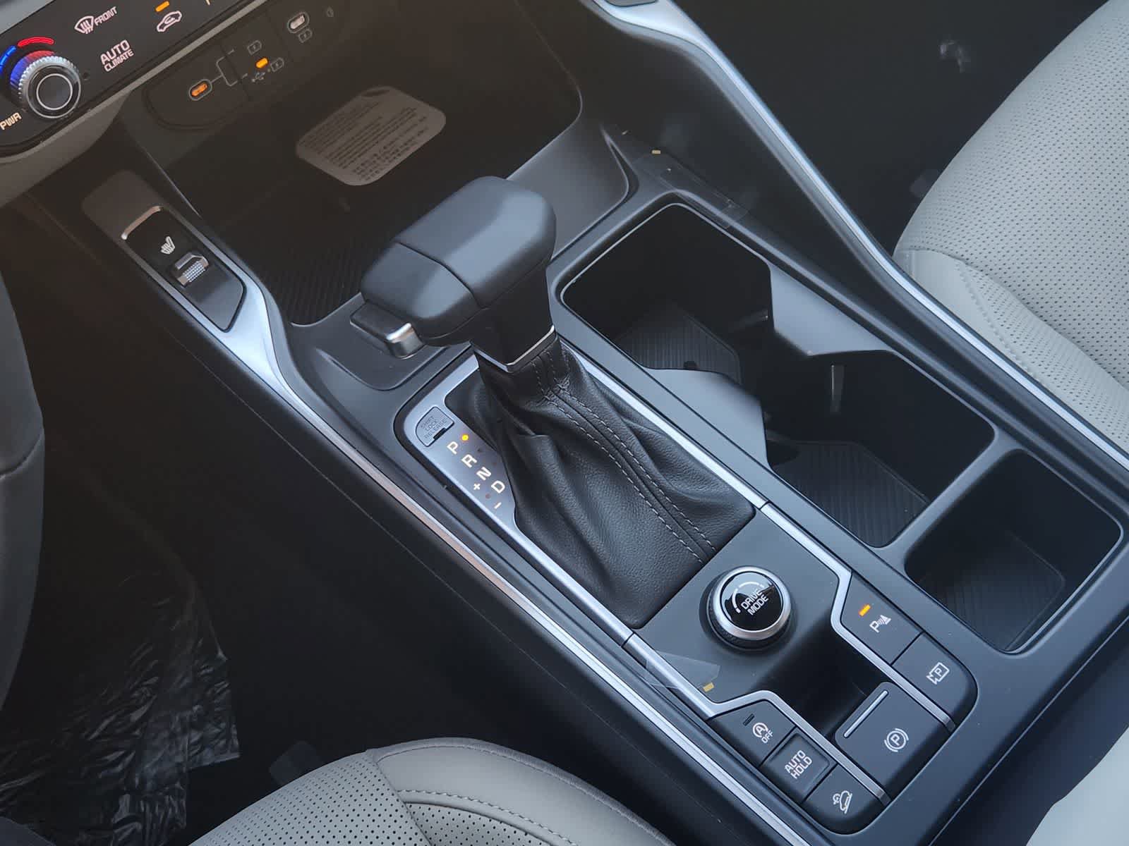 New 2026 Kia Sorento S FWD image 17