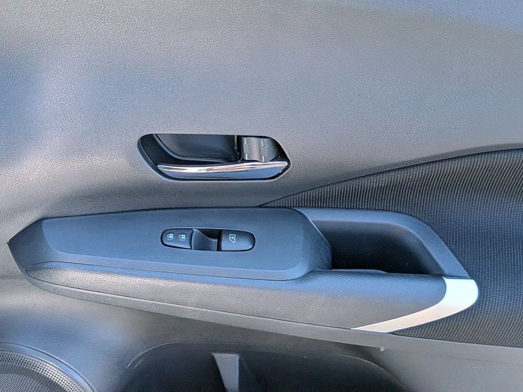 Used 2023 Nissan Kicks SV FWD image 30