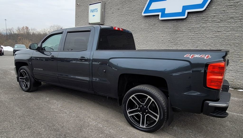 Used 2017 Chevrolet Silverado 1500 LT w/ LPO, Black Pack image 5