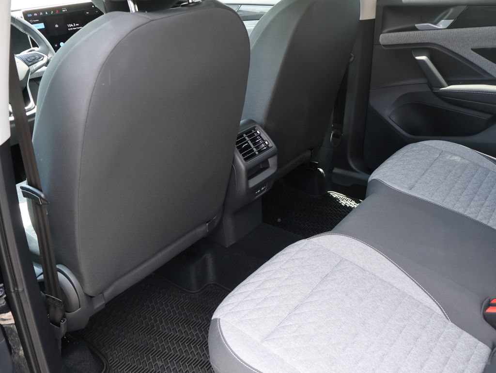 Used 2025 Volkswagen Tiguan S AWD/4WD image 12