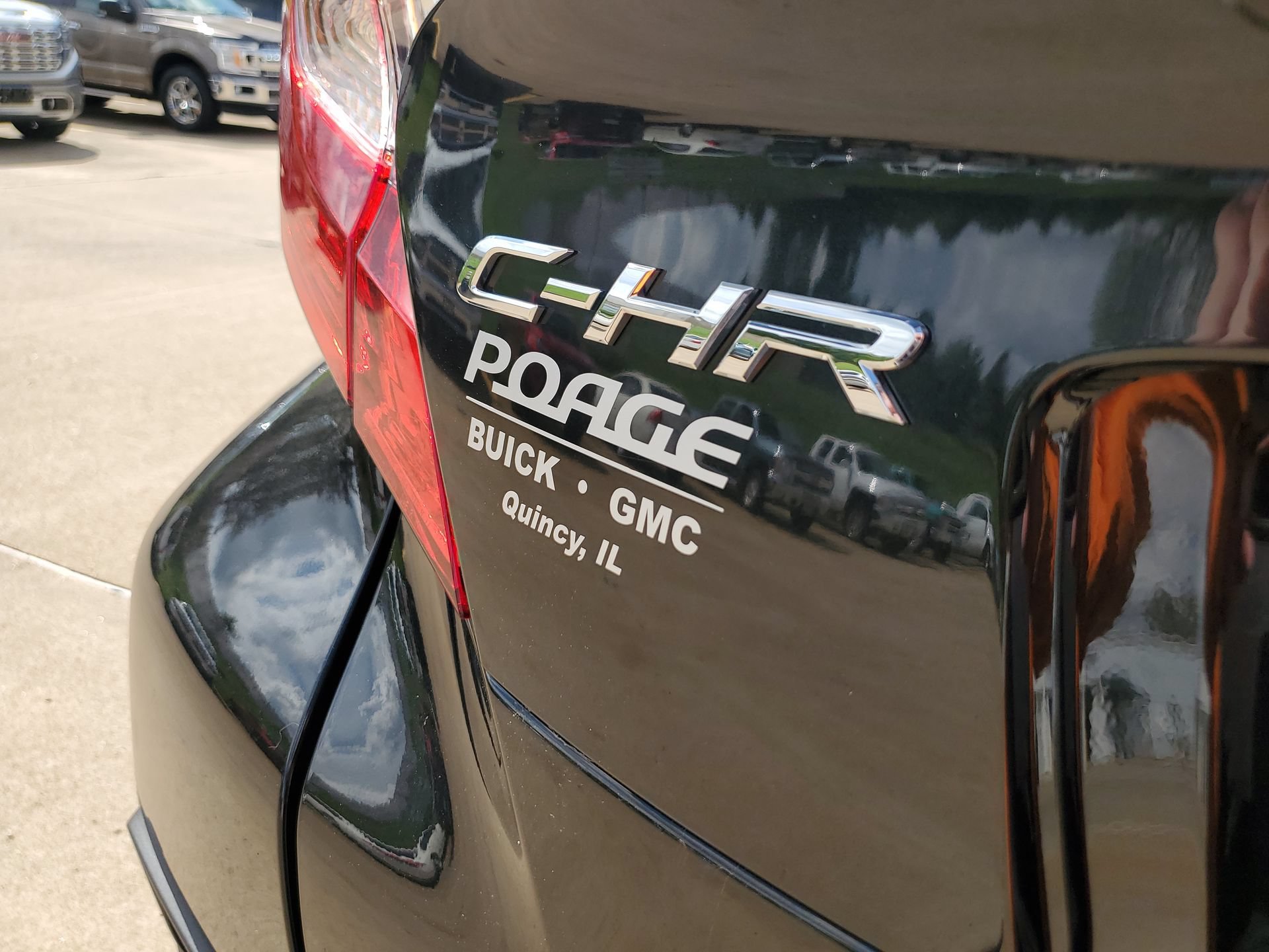 Used 2019 Toyota C-HR XLE FWD image 37