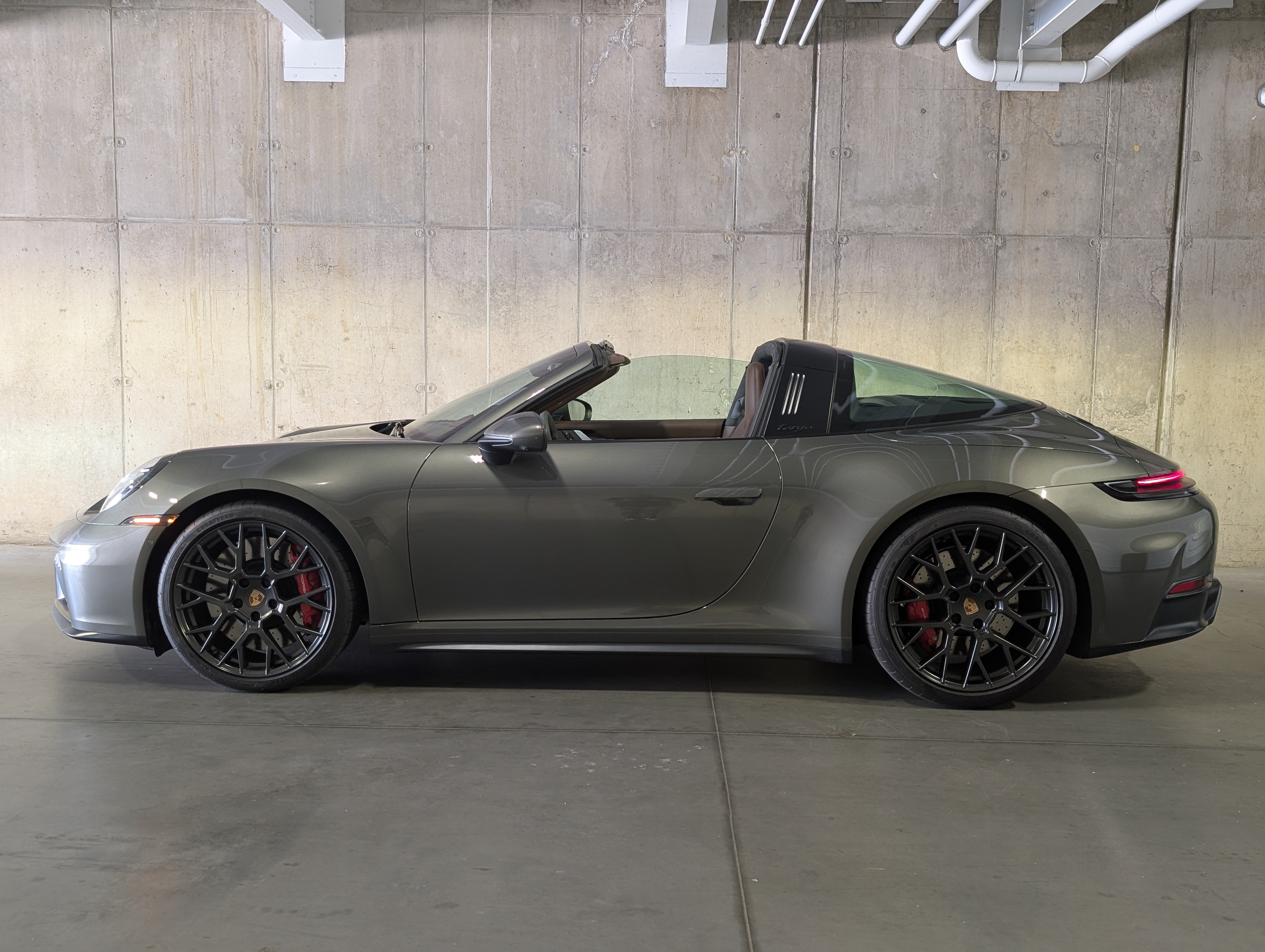Used 2026 Porsche 911 Targa 4 GTS AWD/4WD image 39