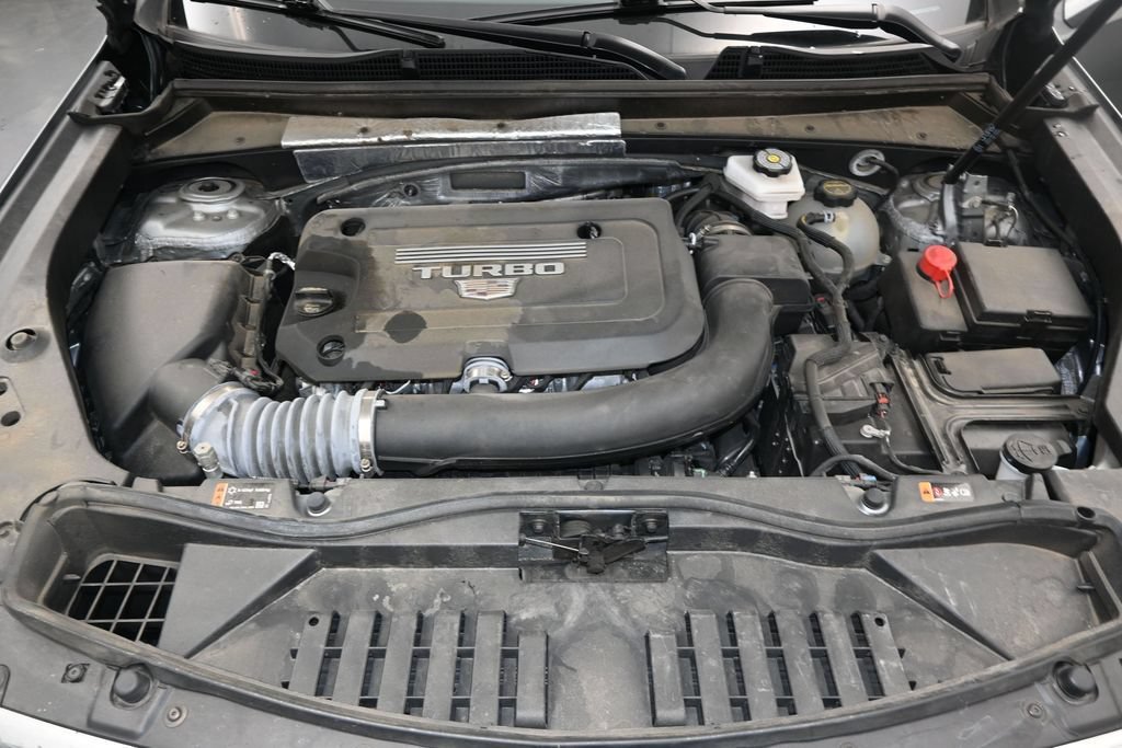 Used 2025 Cadillac XT4 Premium Luxury FWD image 23