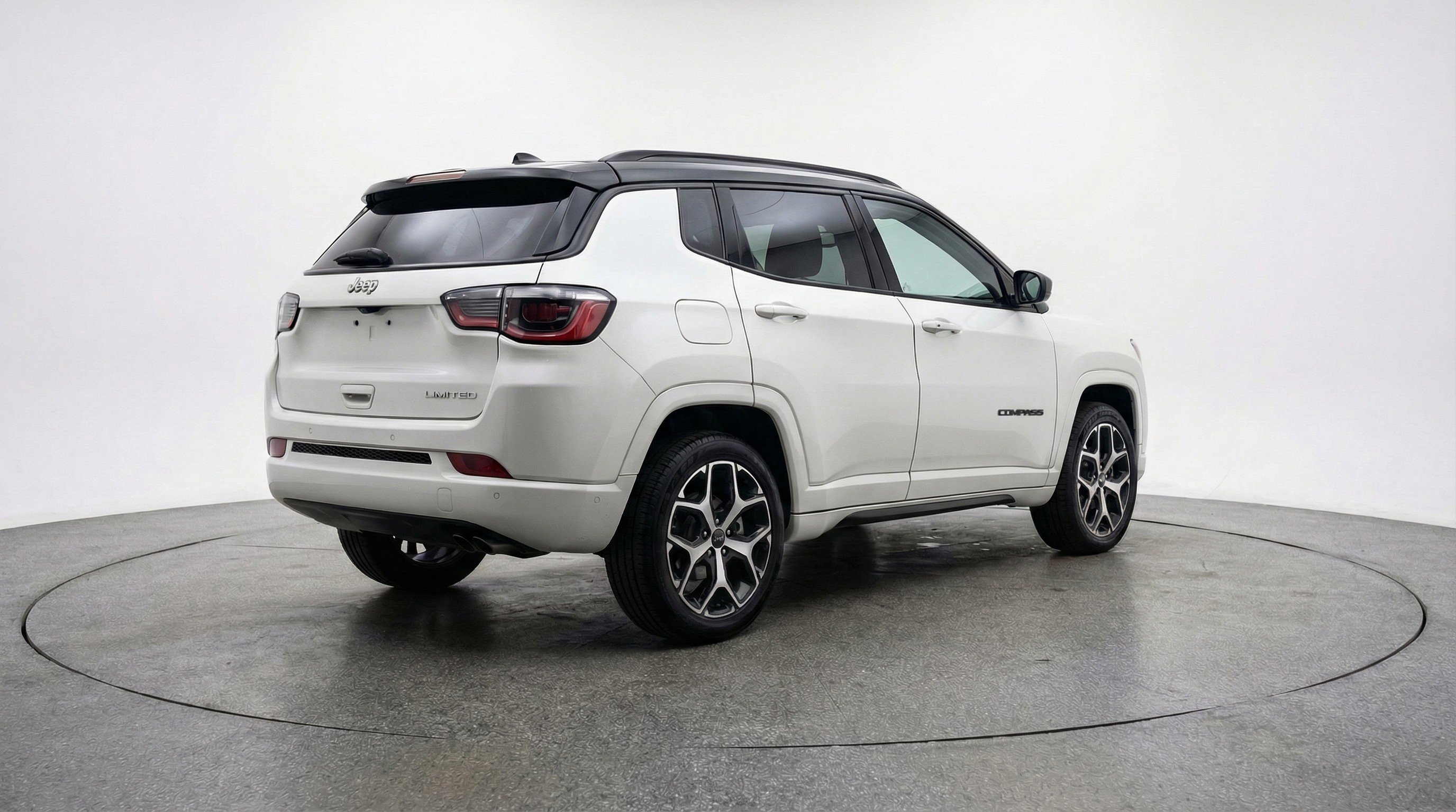 Used 2025 Jeep Compass Limited AWD/4WD image 9