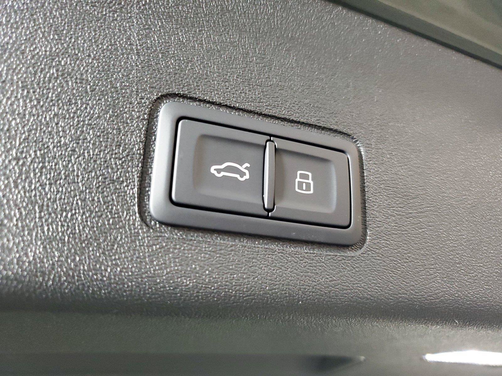New 2026 Audi Q3 quattro 2.0T AWD/4WD image 10