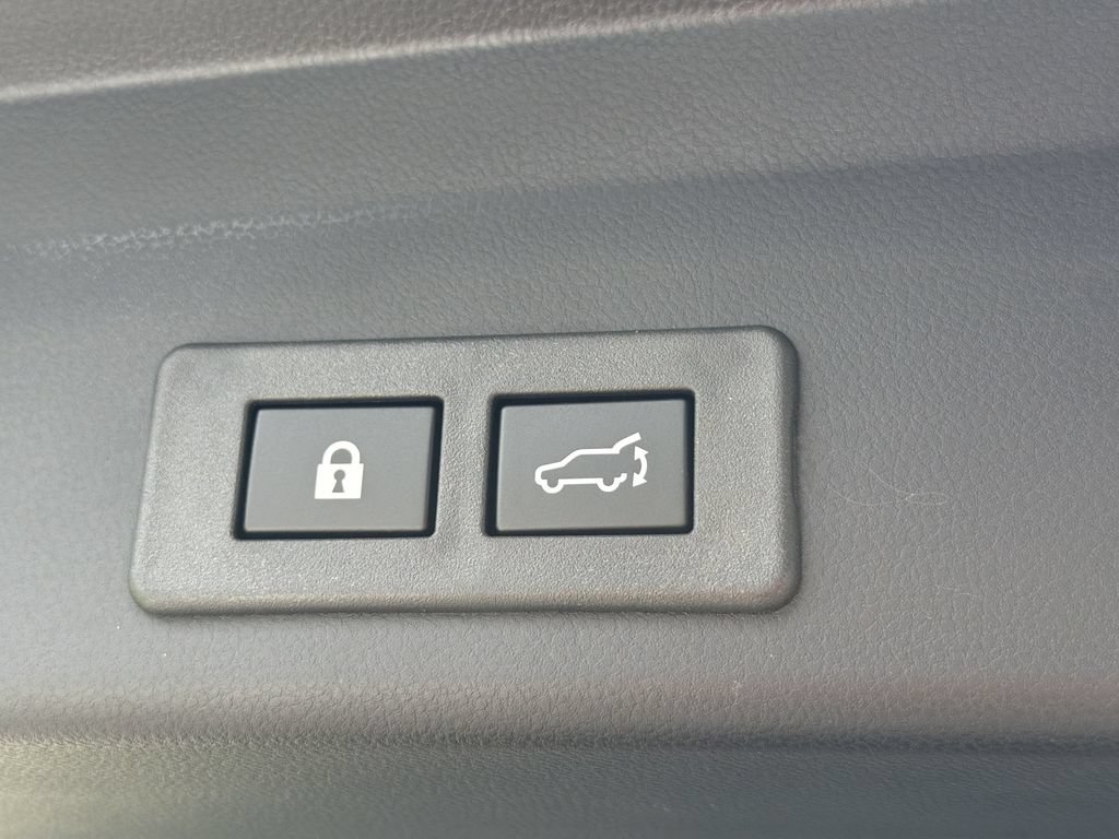Certified 2026 Subaru Ascent Touring AWD/4WD image 15