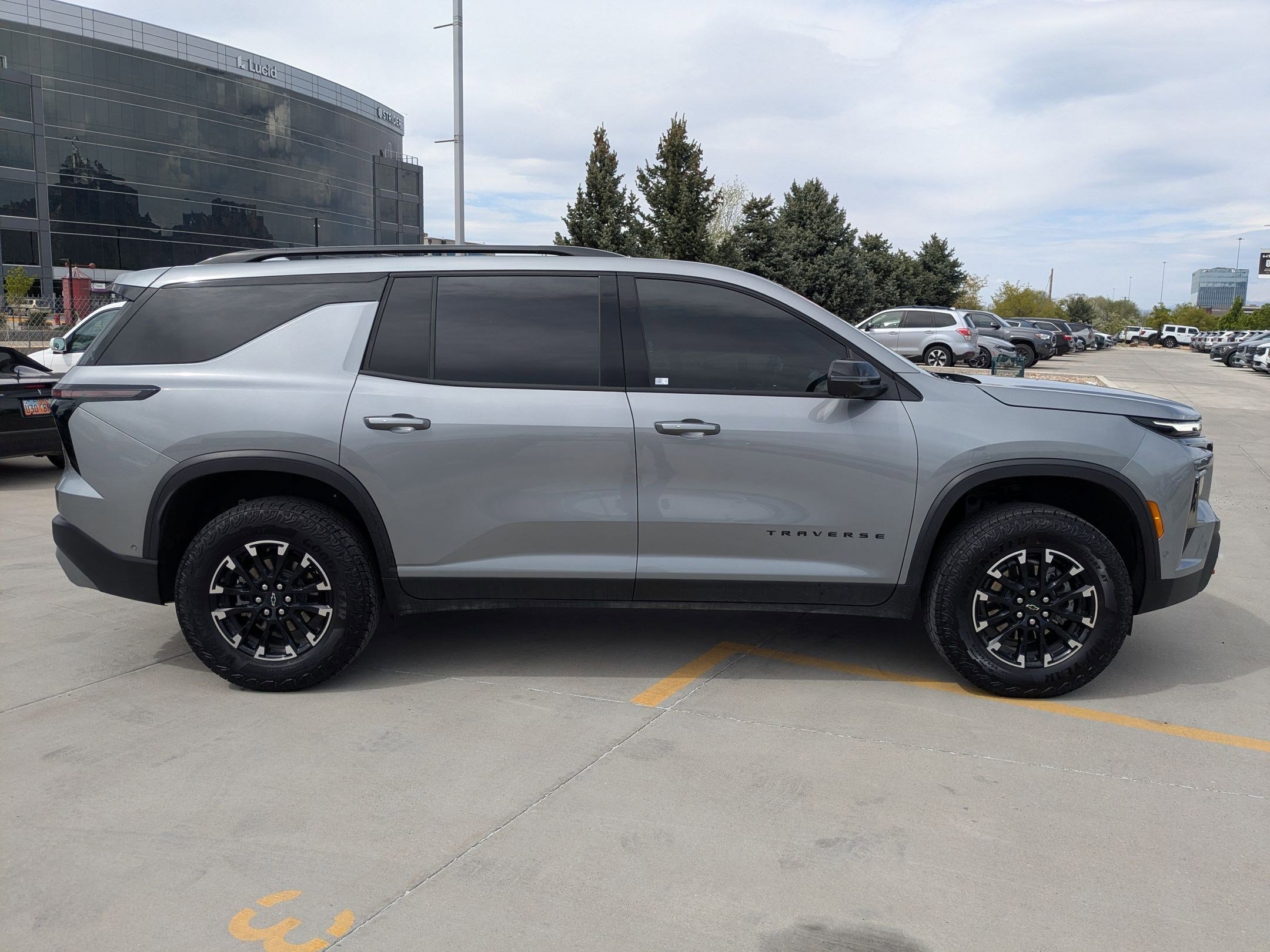 Used 2024 Chevrolet Traverse Z71 w/ Enhanced Driving Package image 7