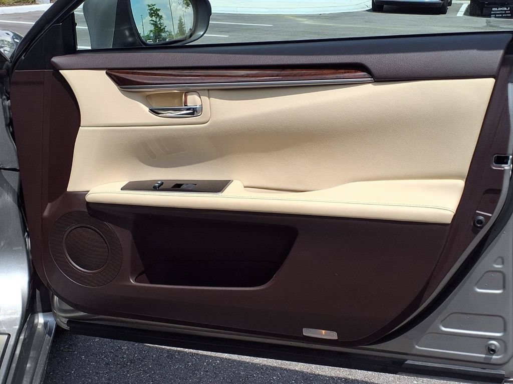 Used 2018 Lexus ES 350 w/ Premier Package FWD image 13