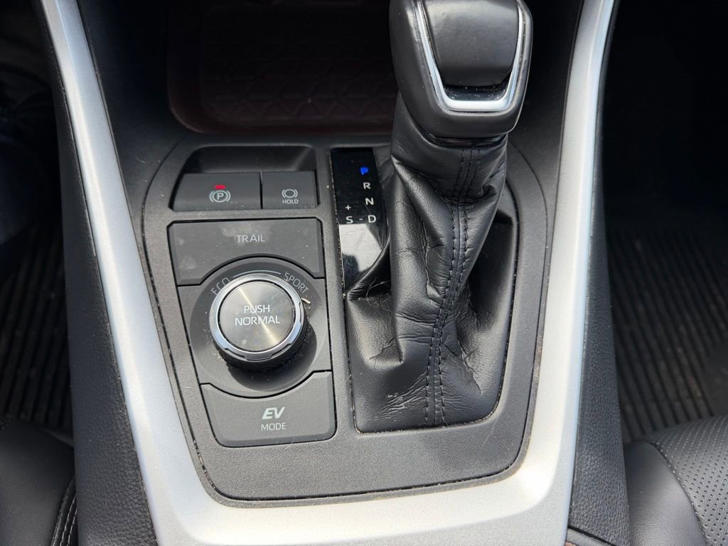 Used 2021 Toyota RAV4 Limited w/ Limited Grade Weather Package image 17