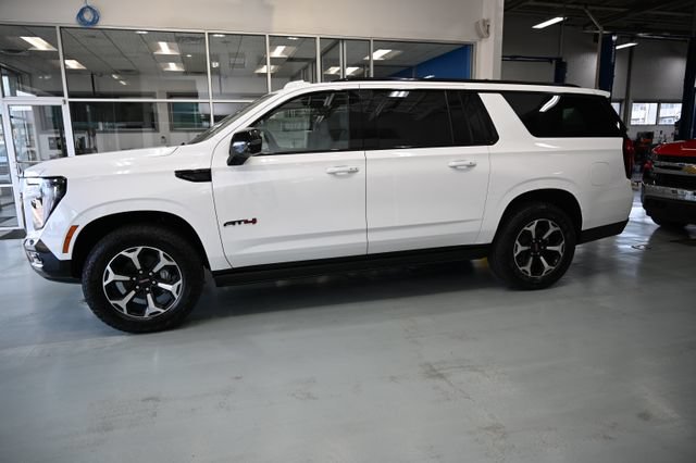 New 2026 GMC Yukon XL AT4 w/ AT4 Premium Plus Package AWD/4WD image 7