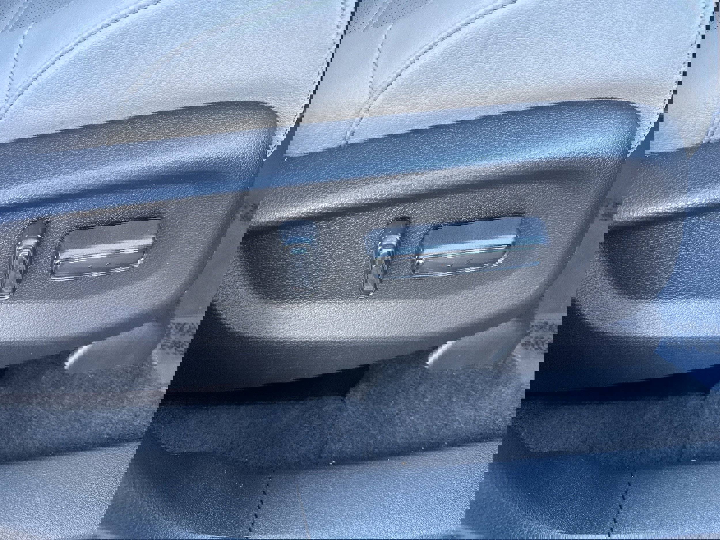 Used 2021 Honda CR-V Touring image 16