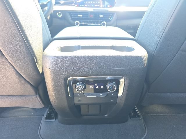 New 2026 Chevrolet Tahoe Premier w/ Sun And Tow Package AWD/4WD image 31