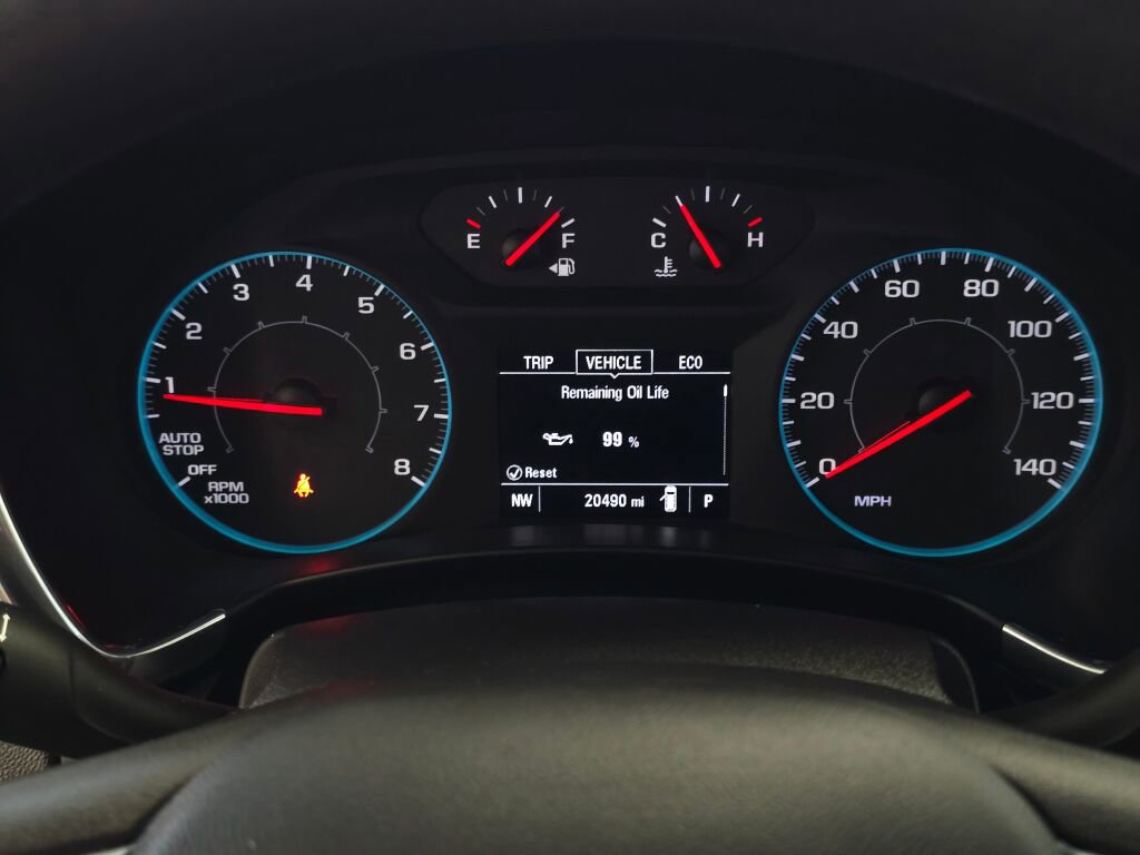 Used 2020 Chevrolet Equinox LS image 37