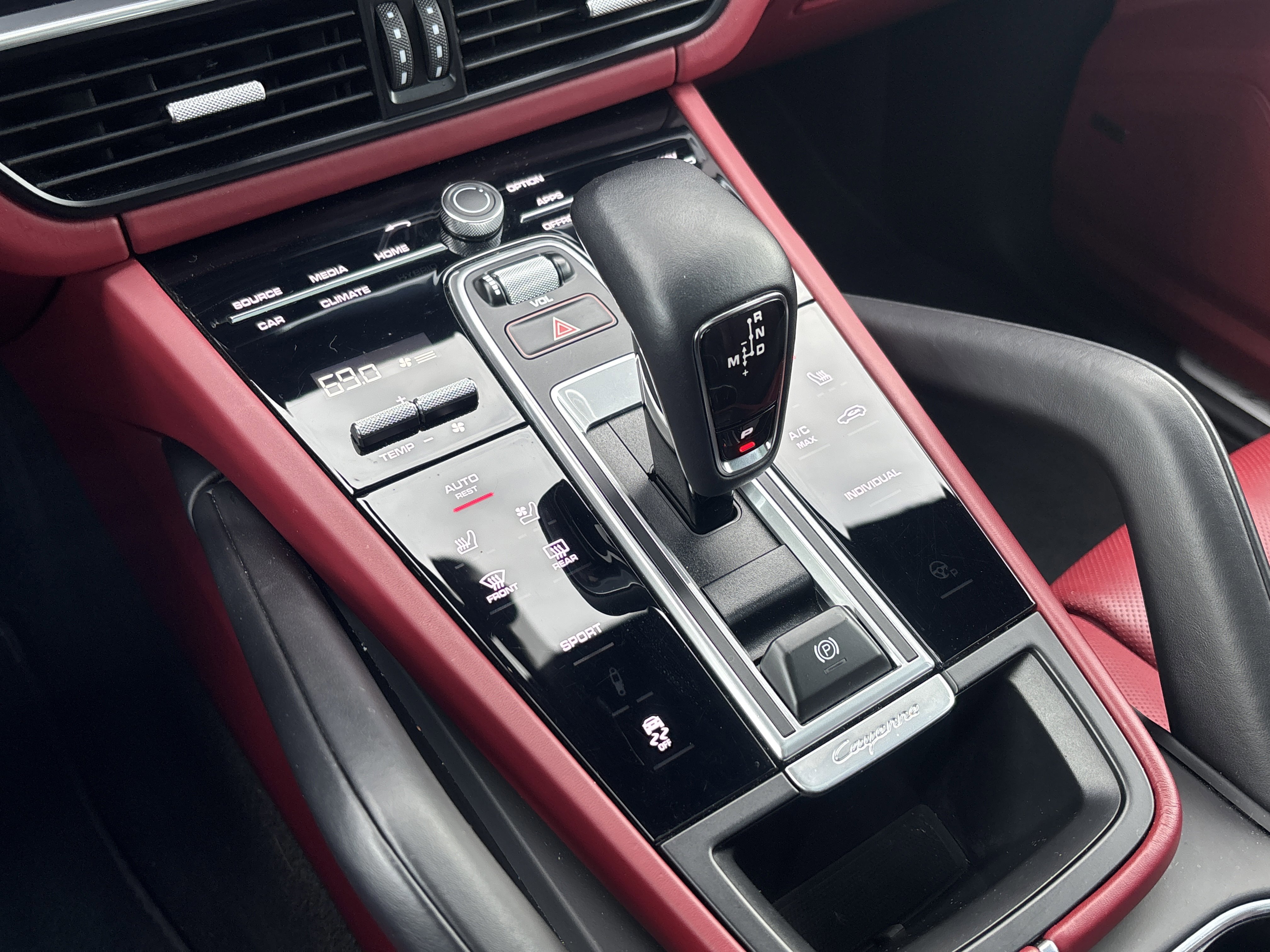 Certified 2023 Porsche Cayenne image 25