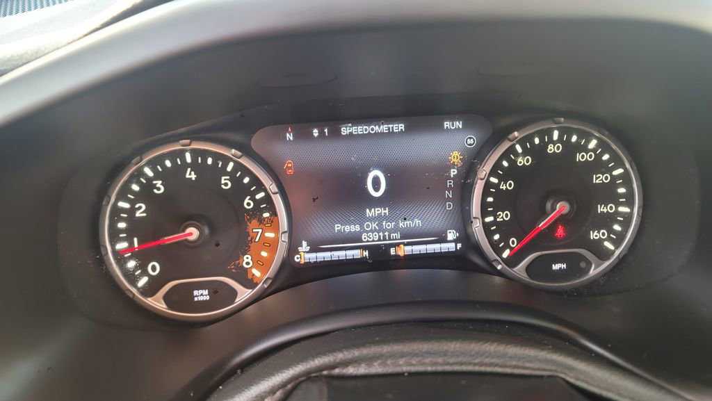 Used 2018 Jeep Renegade Altitude w/ UConnect 8.4 Nav Group image 19