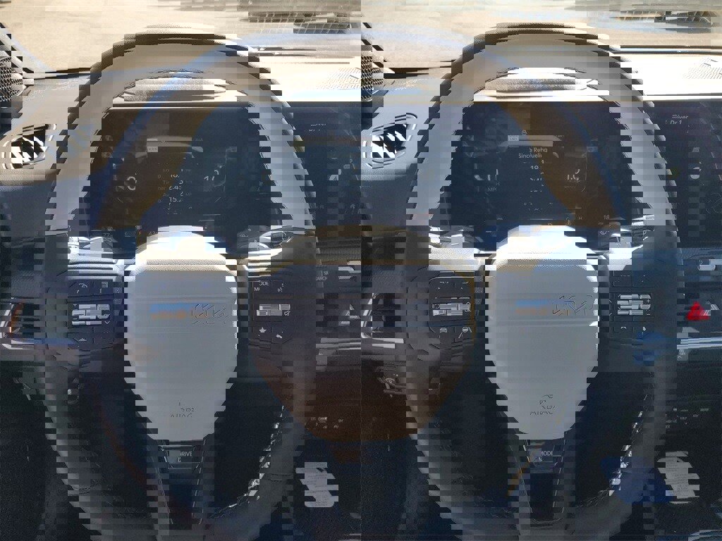 New 2025 Kia K4 GT-Line image 11