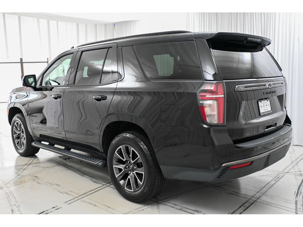 Used 2022 Chevrolet Tahoe Z71 w/ Luxury Package AWD/4WD image 5