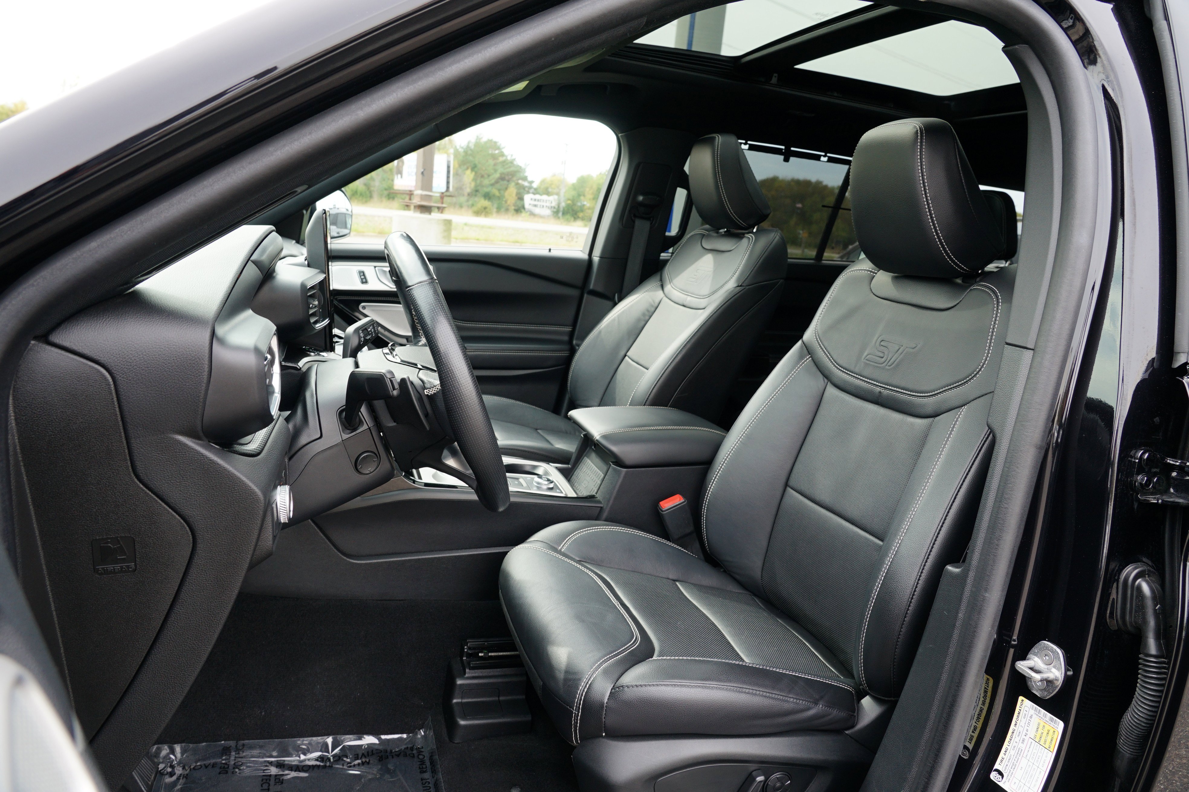 Used 2021 Ford Explorer ST w/ Equipment Group 401A image 14