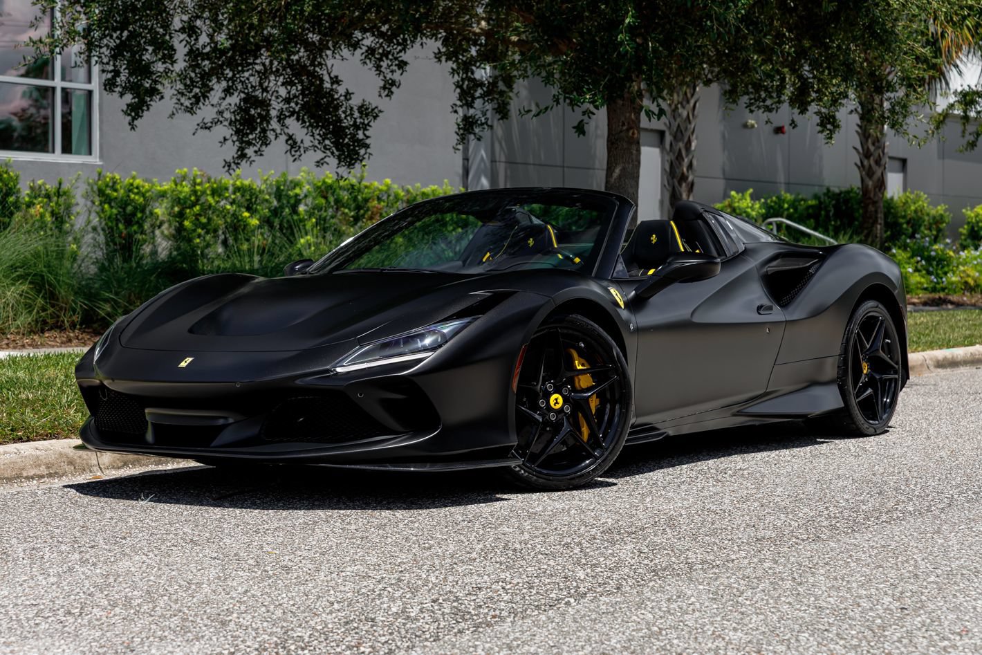 Used 2022 Ferrari F8 Tributo RWD image 39