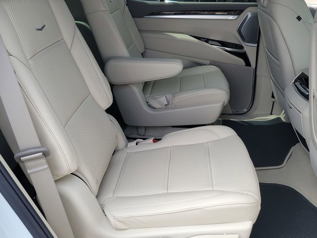 Used 2026 Cadillac Escalade Platinum Sport w/ LPO, ONYX Package image 27