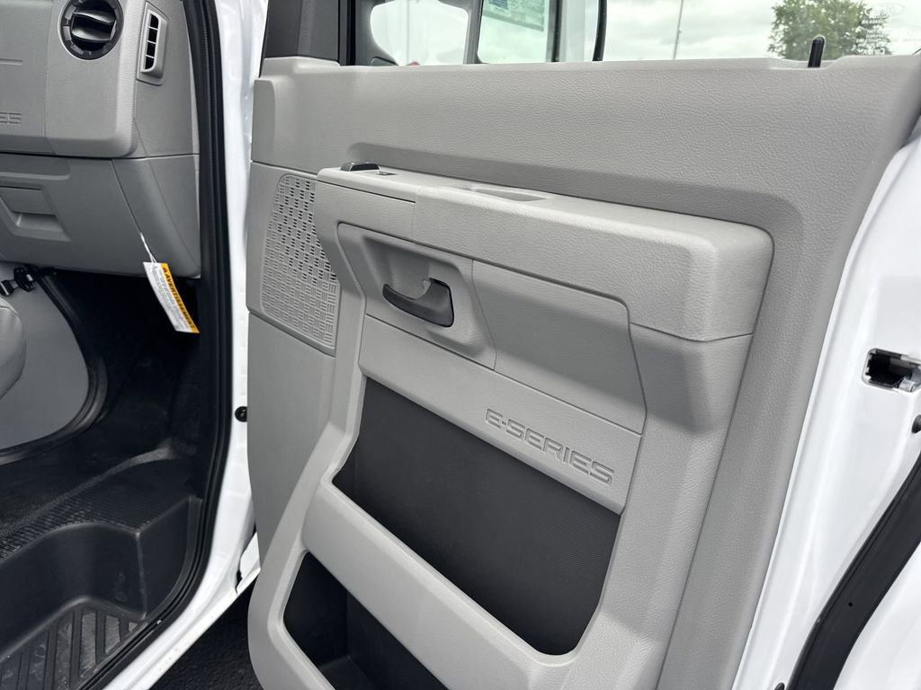 New 2026 Ford E-350 and Econoline 350 Super Duty w/ Power Equipment Group RWD image 13