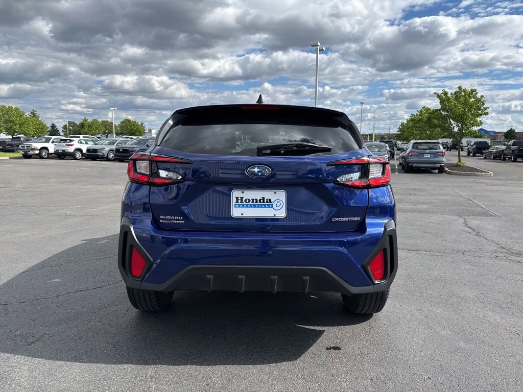 Used 2024 Subaru Crosstrek 2.0i AWD/4WD image 6