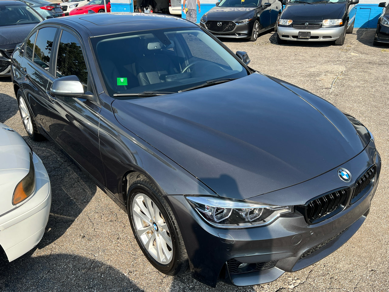 Used 2018 BMW 320i xDrive Sedan image 7