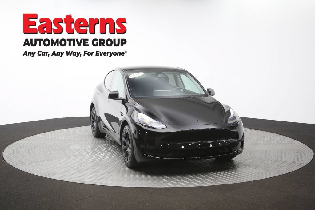 Used 2024 Tesla Model Y Long Range AWD/4WD image 45