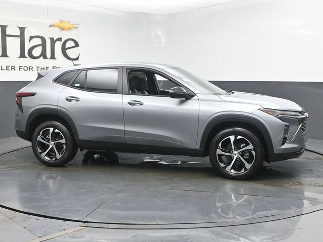 New 2026 Chevrolet Trax RS w/ Driver Confidence Package FWD image 1