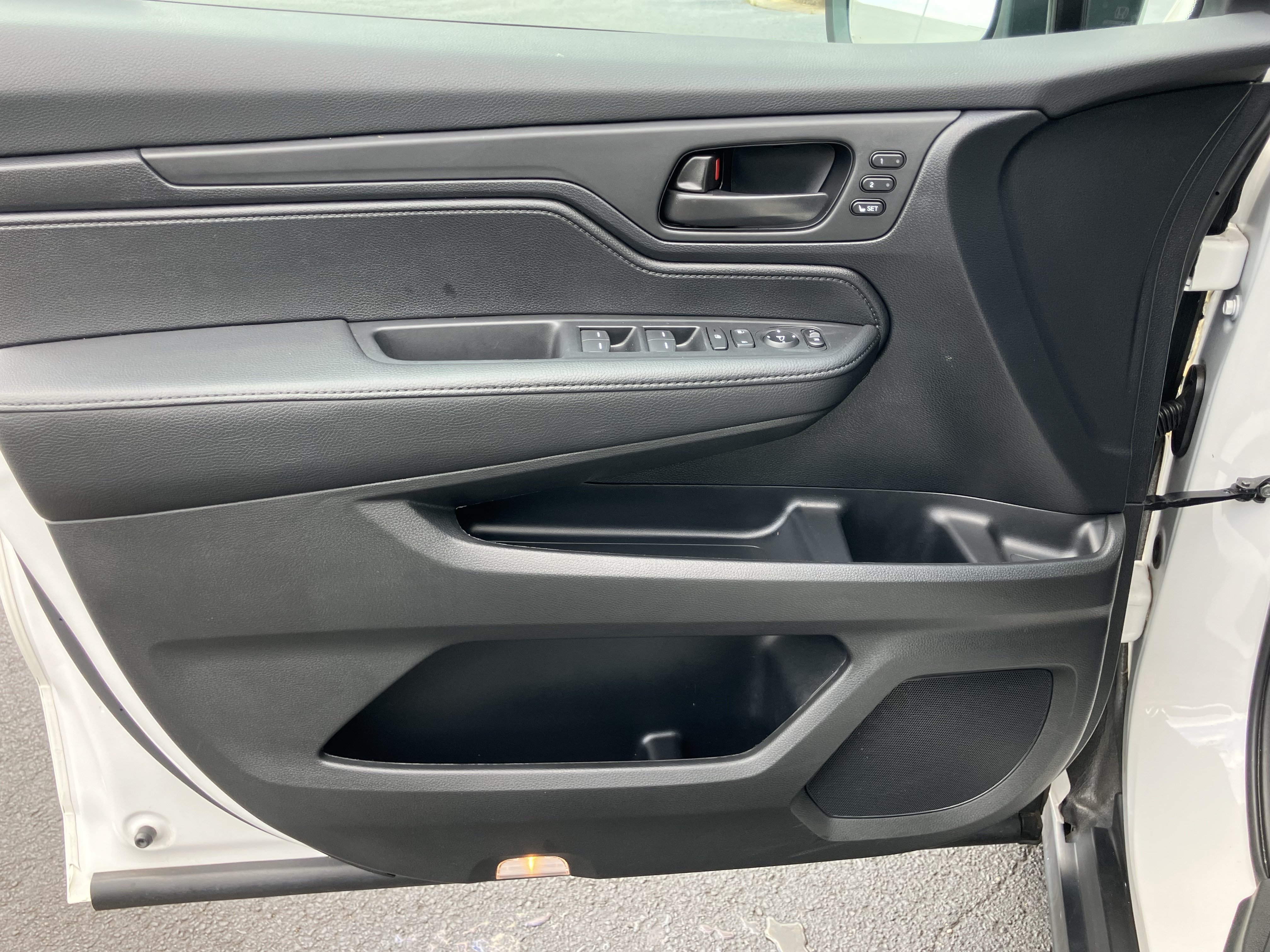 Used 2026 Honda Odyssey EX-L image 14