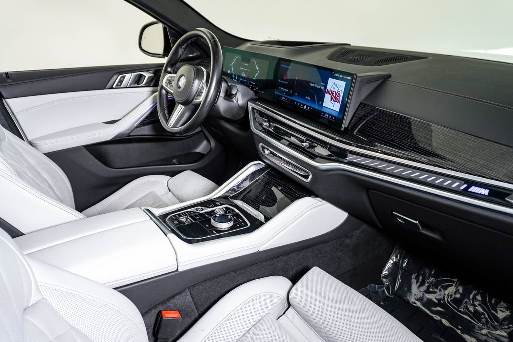 Used 2024 BMW X6 M60i AWD/4WD image 14