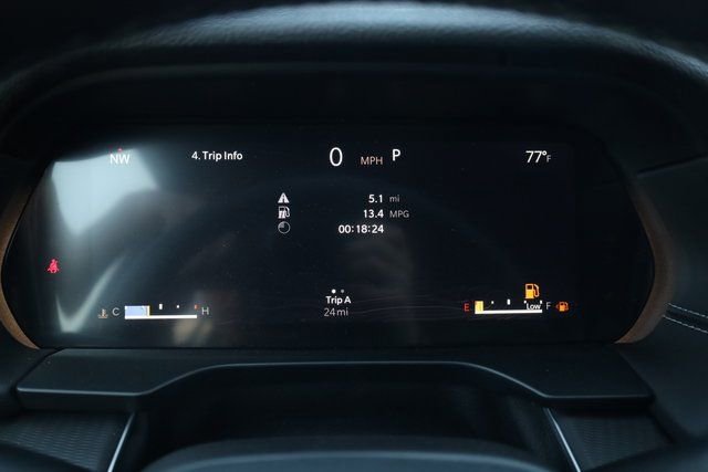 New 2025 Jeep Grand Cherokee Laredo w/ Luxury Tech Group I image 15