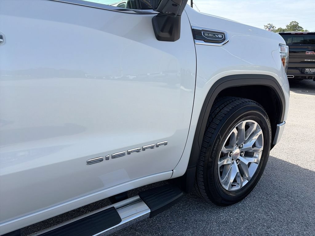 Used 2019 GMC Sierra 1500 SLT w/ SLT Premium Plus Package AWD/4WD image 39