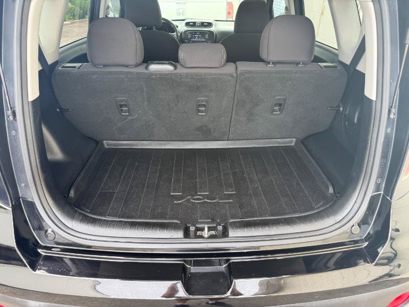 Used 2018 Kia Soul FWD image 13